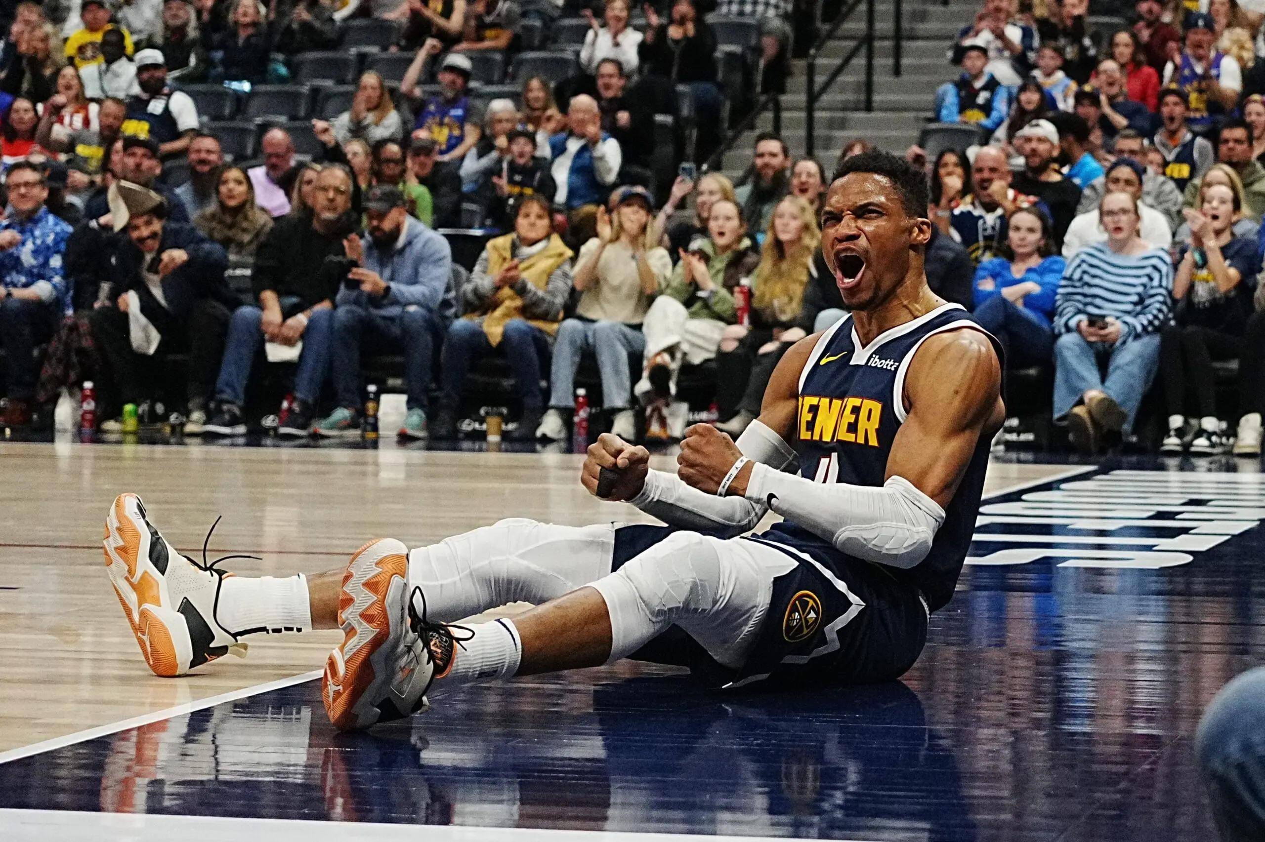 莫兰特三巨头联手，威少得分突破，魔术冲击季后赛！